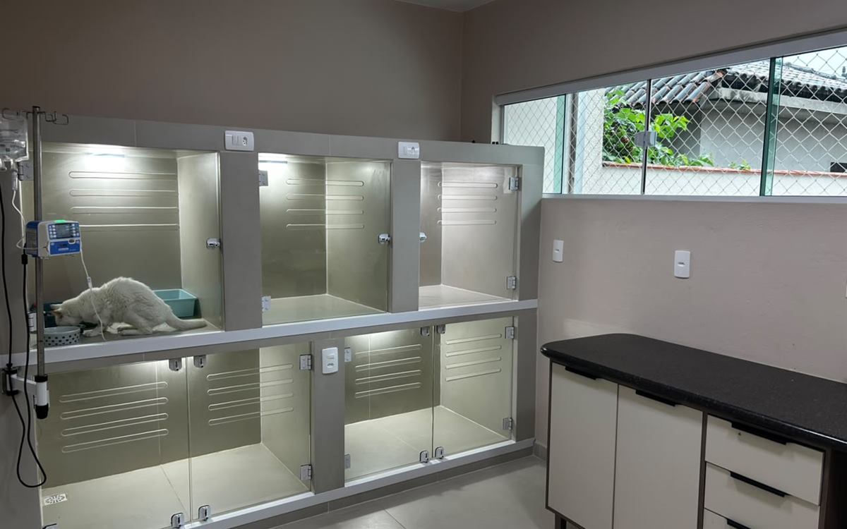 Sala de internação da Clínica Anacleto